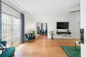Beverly Hills Stylish & Central 1 BR Apt + Parking